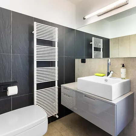 Strepitoso Loft Con Vista Duomo Alba (Piedmont)