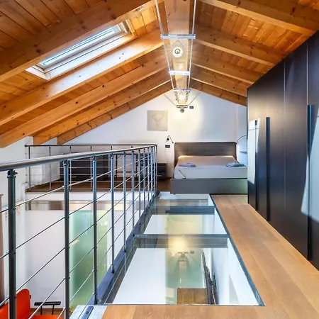 Strepitoso Loft Con Vista Duomo * Alba (Piedmont)