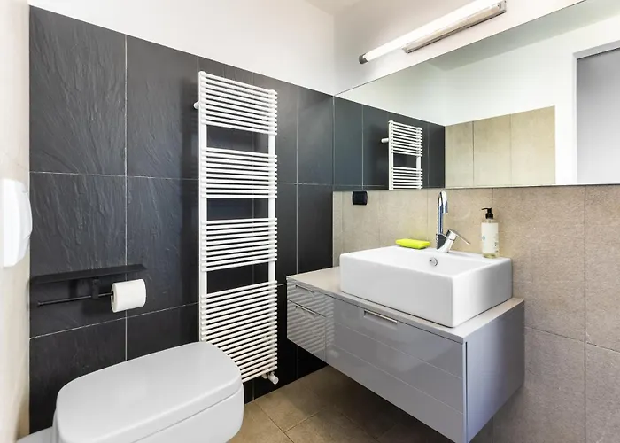 Strepitoso Loft Con Vista Duomo アルバ