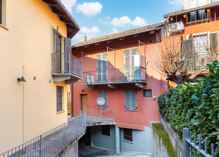 Strepitoso Loft Con Vista Duomo アルバ